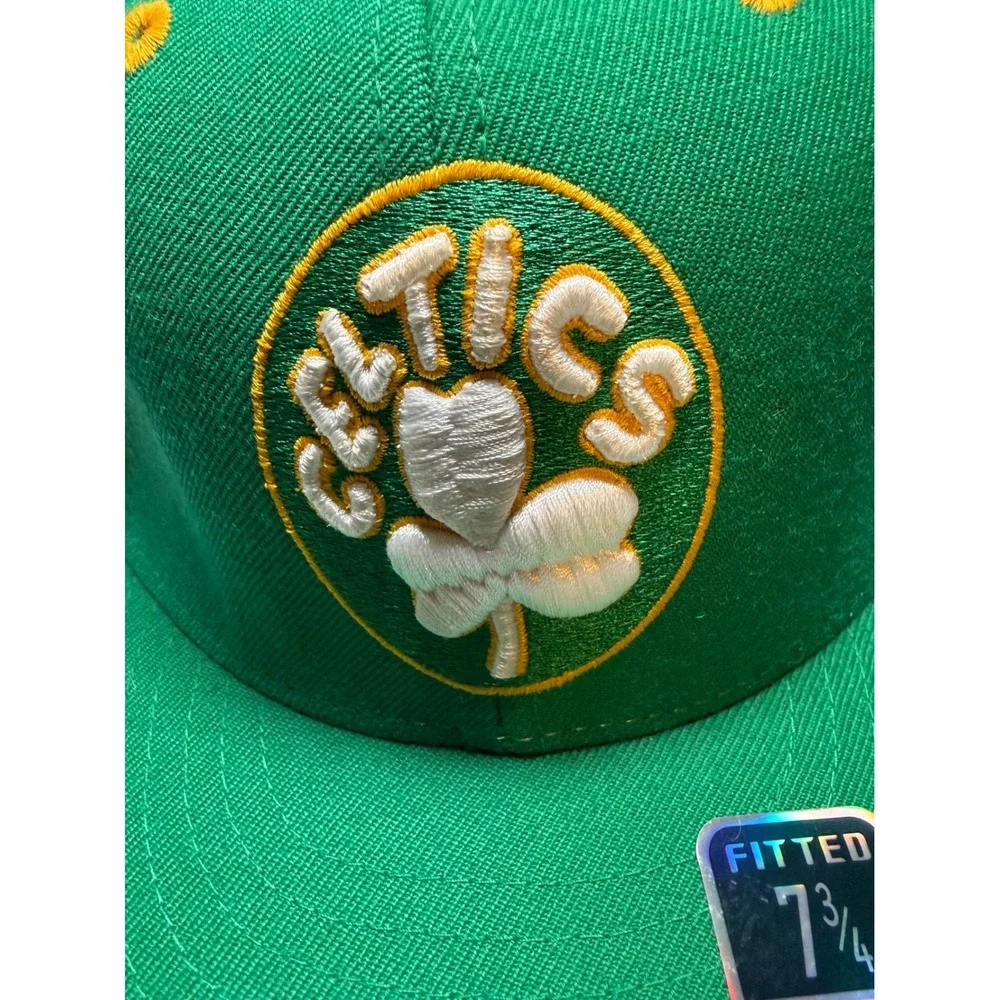 Reebok Boston Celtics Hat Mens 7 3/4 Green Yellow Hardwood Classics Fitted Mesh